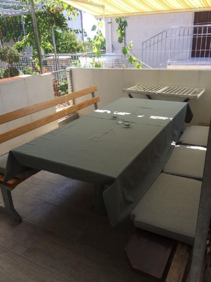 Apartments Lovric - 30 Meters To The Beach Trogir Exterior foto